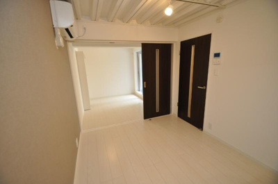 【居間・リビング】 | パームヴィラ笹原2 | アレンジ自由自在の広々空間です！