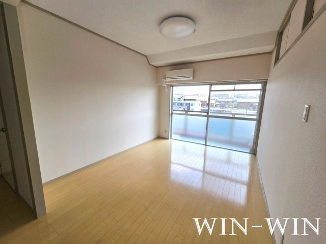 ピアシティ東和東小浜の居間・リビング