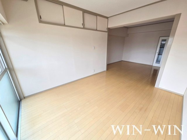 ピアシティ東和東小浜の居間・リビング