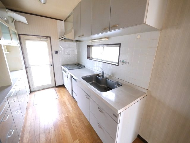 東金市上谷　中古戸建のキッチン|内装リフォーム平成29年11月 オール電化  ４SLDK　駐車2台  閑静な分譲地内