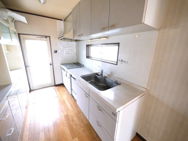 東金市上谷　中古戸建のキッチン|内装リフォーム平成29年11月 オール電化  ４SLDK　駐車2台  閑静な分譲地内