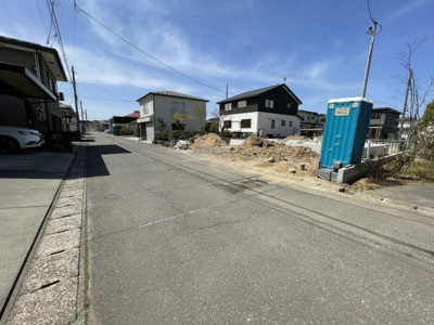 【前面道路含む現地写真】 | 【新築戸建て】由利本荘市薬師堂第11 2号棟 | 2026年4月撮影