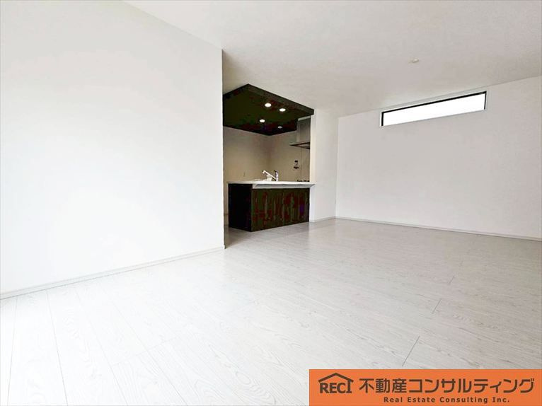 西宮市浜甲子園1丁目　新築戸建　3号棟の内装