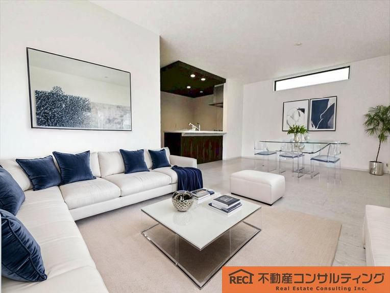 西宮市浜甲子園1丁目　新築戸建　3号棟の居間・リビング|駐車スペース2台分完備