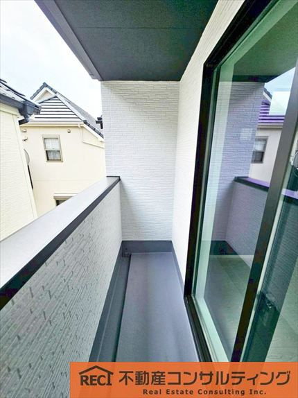 西宮市浜甲子園1丁目　新築戸建　3号棟のバルコニー