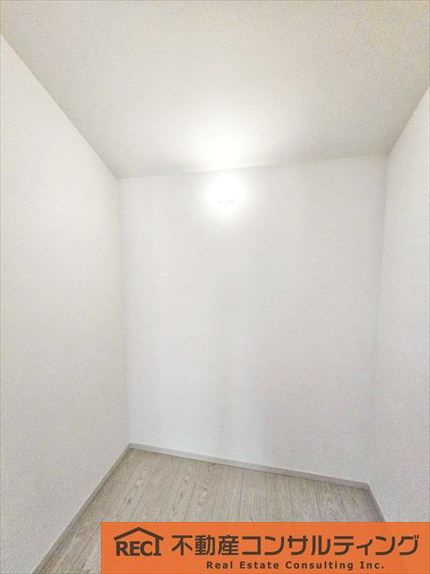 西宮市浜甲子園1丁目　新築戸建　3号棟の収納