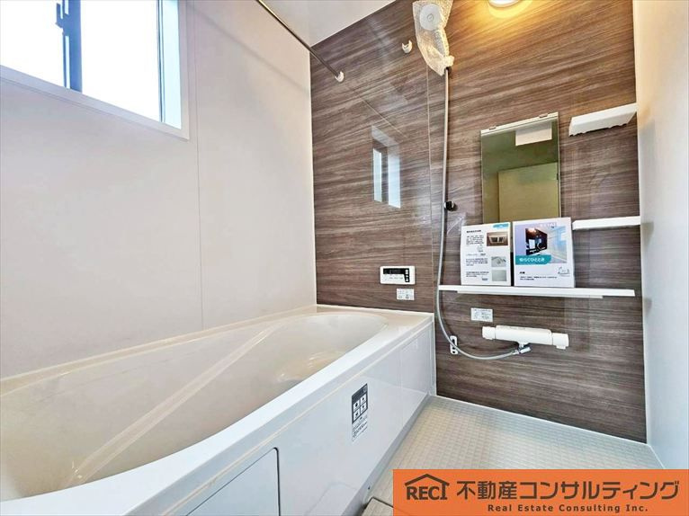 西宮市浜甲子園1丁目　新築戸建　3号棟の浴室|部屋数豊富な4LDK！