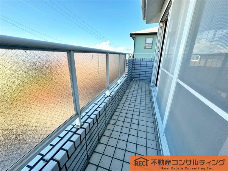 西宮市苦楽園二番町　中古戸建のバルコニー