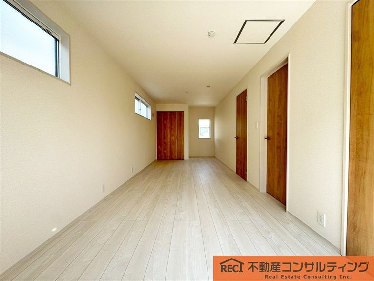 西宮市東鳴尾町2丁目　新築戸建の洋室
