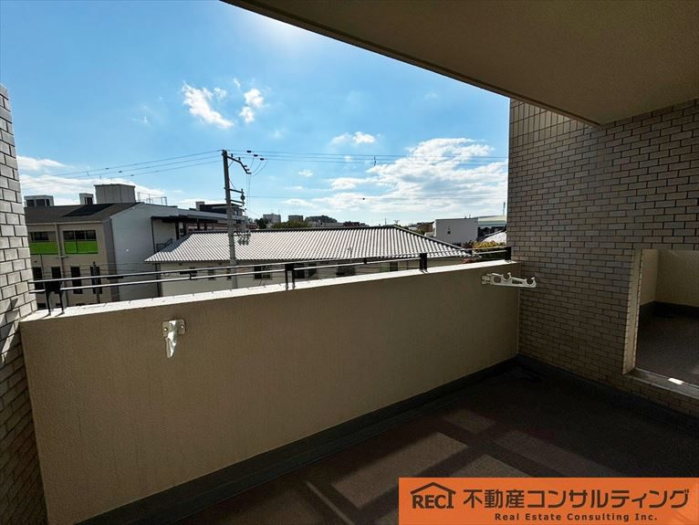 白鷹甲子園マンションのバルコニー|都心部へのアクセスも良好