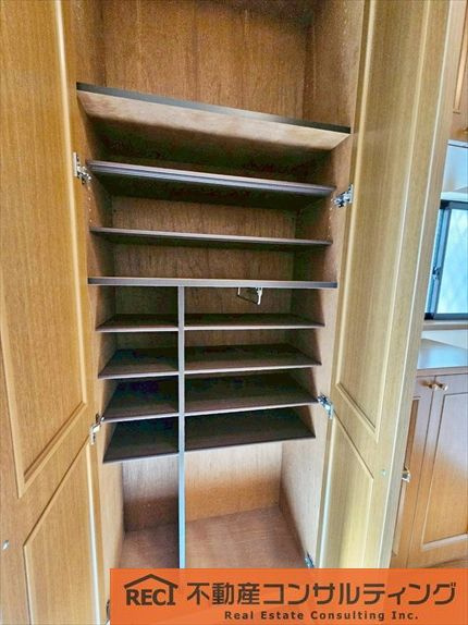 神戸市灘区畑原通1丁目　中古戸建の収納