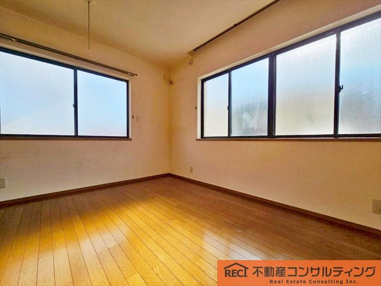 神戸市灘区畑原通1丁目　中古戸建の寝室