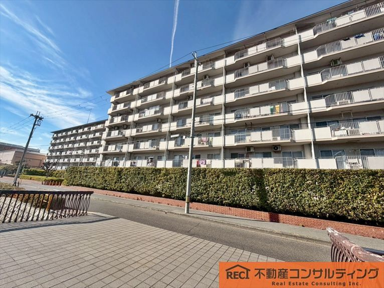 サンライフ甲子園の外観