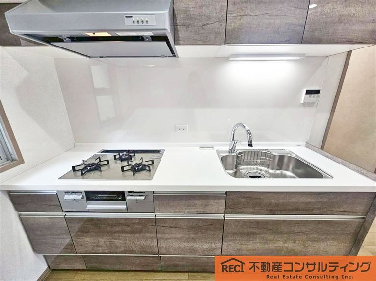 サンライフ甲子園のキッチン|約40㎡の専用庭付き