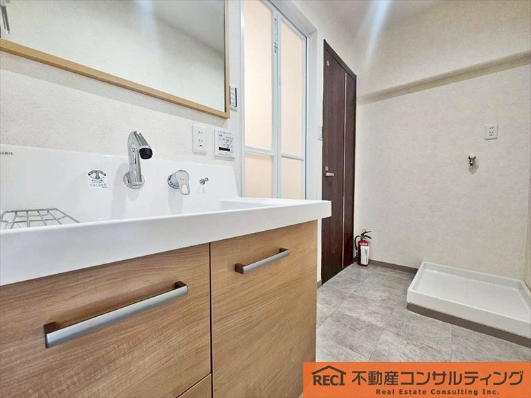 サンライフ甲子園の独立洗面台