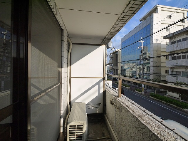 エクセレント河のバルコニー