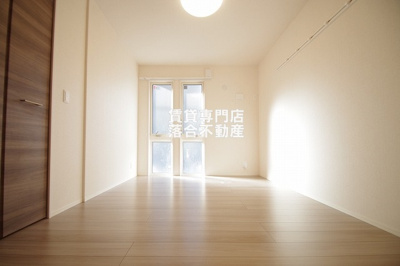 【寝室】 | CASA FLORESTA | 開放感のある寝室にも使える居室