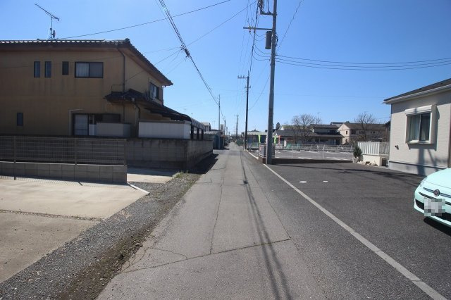 結城市結城の前面道路含む現地写真|西側道路