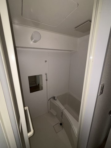 菅栄町プレザーントのシャワールーム