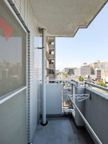 菅栄町プレザーントのバルコニー
