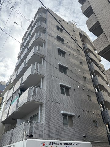 菅栄町プレザーントの外観