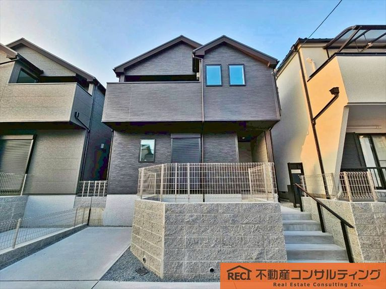 神戸市灘区高尾通1丁目　新築戸建　2号棟