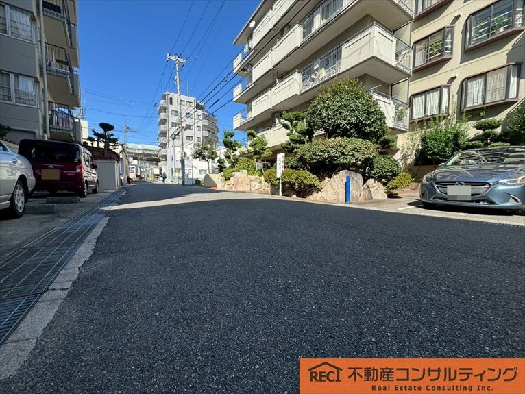 モンラヴィ青木2番館の周辺