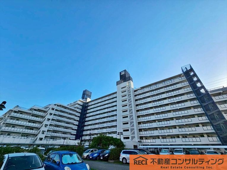 サンロイヤル武庫川サンクの駐車場