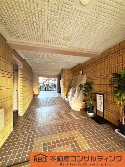コープ野村東灘青木のエントランス