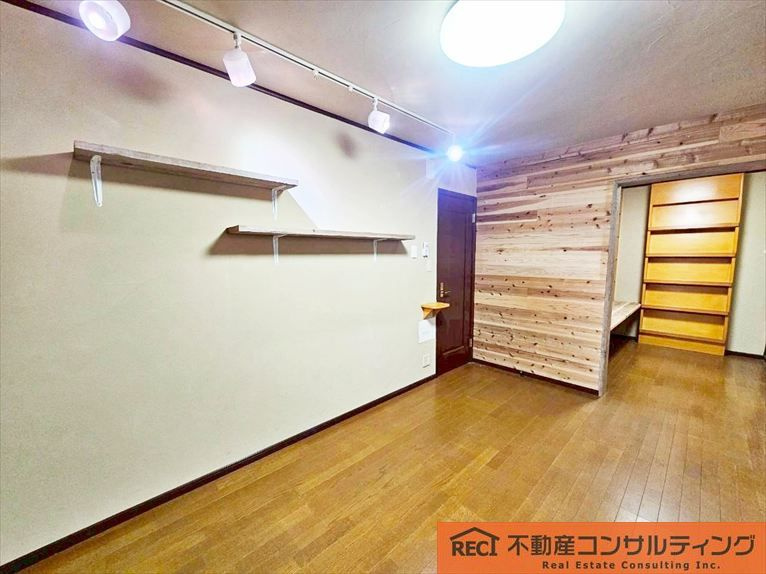 神戸市東灘区岡本4丁目　中古戸建の内装