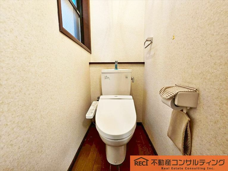 神戸市東灘区岡本4丁目　中古戸建のトイレ