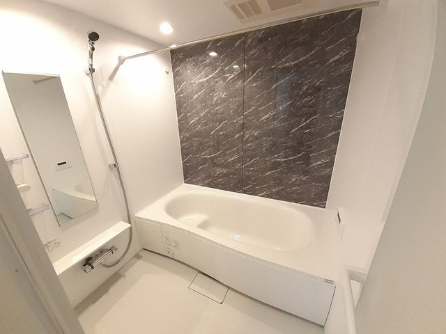 エムズ　サニーガーデンⅩⅩⅣの浴室|浴室乾燥機付き、追い焚き機能浴室です。