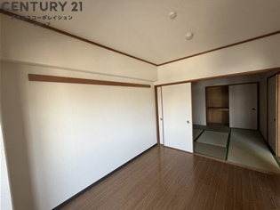 インペリアル花屋敷の寝室