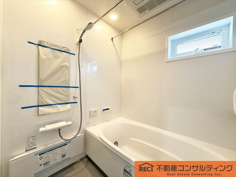 西宮市南甲子園2丁目　新築戸建の浴室