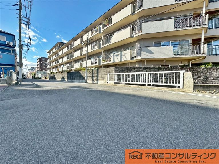 ファミール東灘の周辺