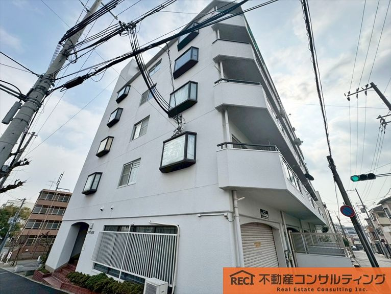 メゾン西灘の外観