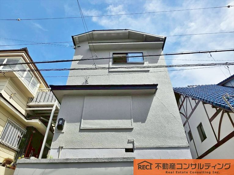 神戸市灘区城の下通3丁目　中古戸建のその他|モダンテイストのおしゃれな内装
