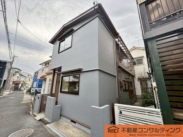 尼崎市武庫の里1丁目　中古戸建の前面道路含む現地写真