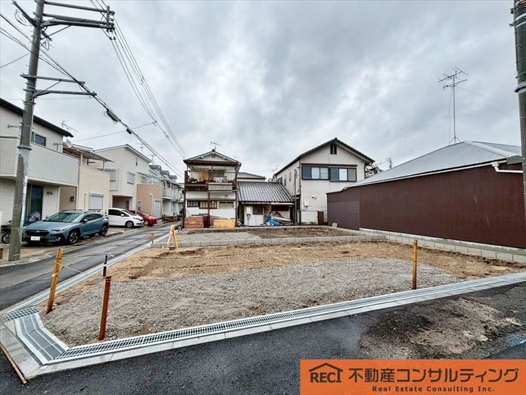 西宮市鳴尾町2丁目　新築戸建　1号棟の前面道路含む現地写真