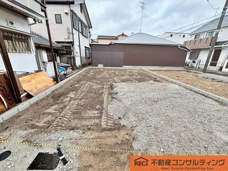 西宮市鳴尾町2丁目　新築戸建　1号棟の駐車場