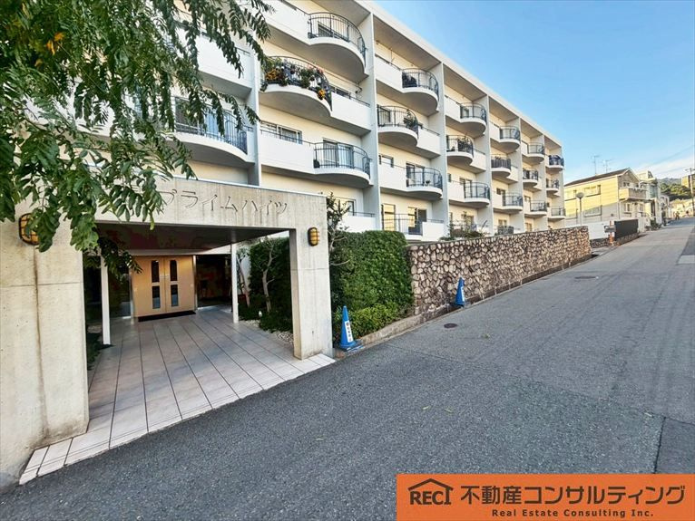 御影プライムハイツのエントランス