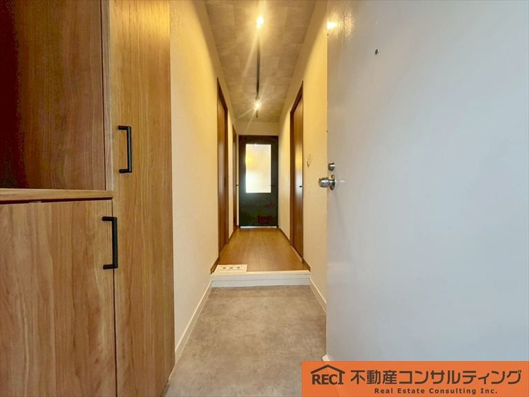 御影プライムハイツの玄関