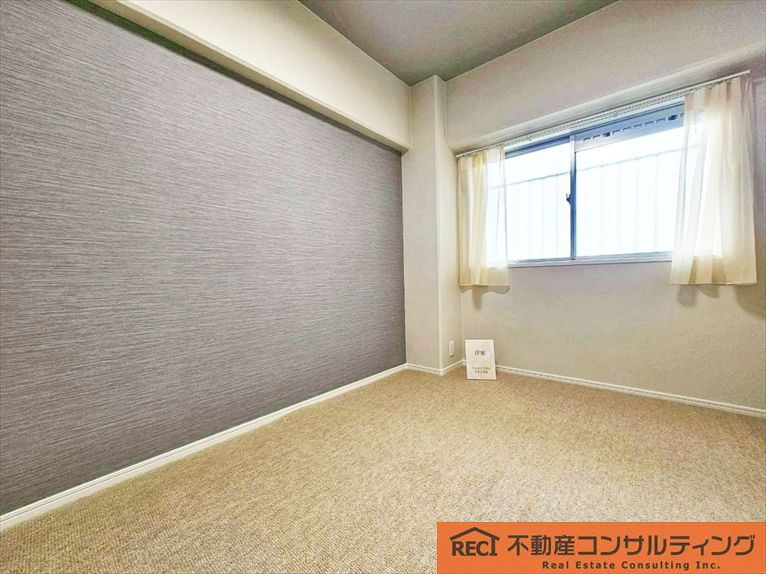 サンライフ本山の洋室