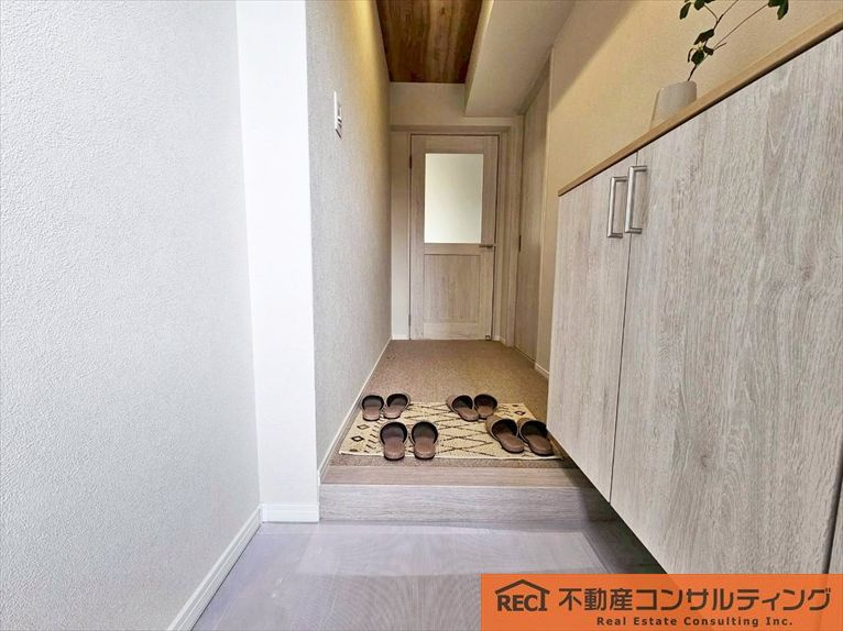 サンライフ本山の玄関