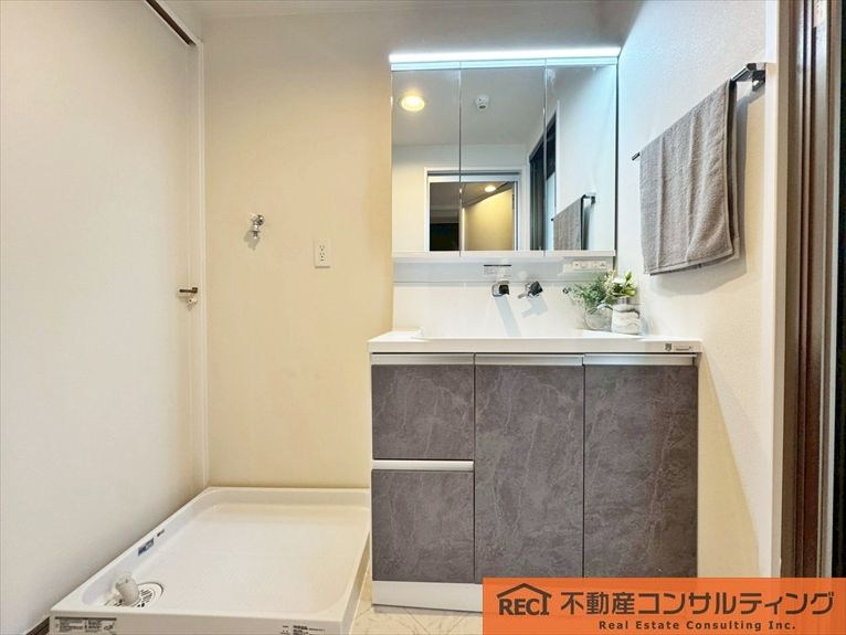 ワコーレリベルタ深江本町の独立洗面台