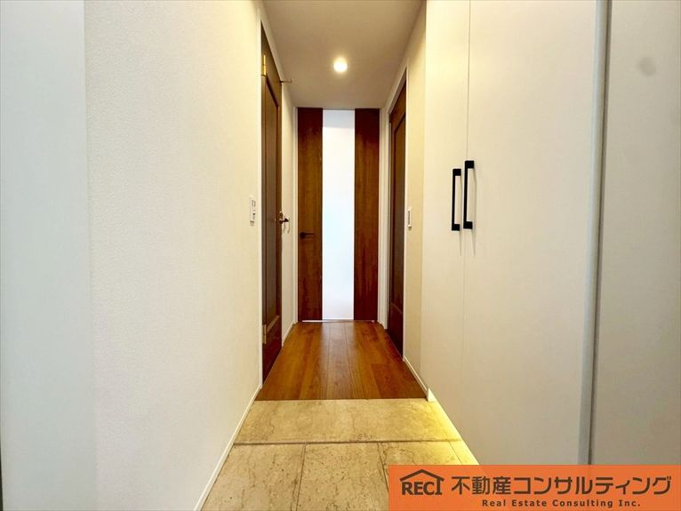 ワコーレリベルタ深江本町の玄関