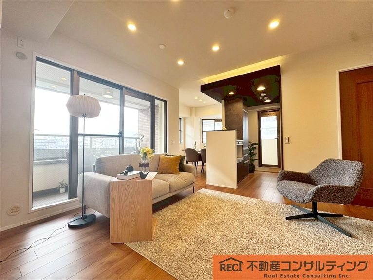 ワコーレリベルタ深江本町の居間・リビング|阪神深江駅徒歩3分