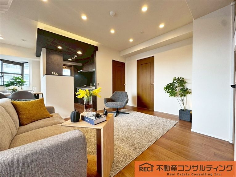 ワコーレリベルタ深江本町の内装|リノベーション済のおしゃれな内装