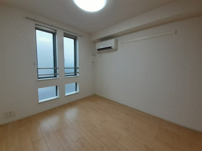 【洋室】 | プレジデントＫ