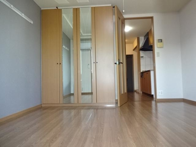 グランディール姫路の洋室